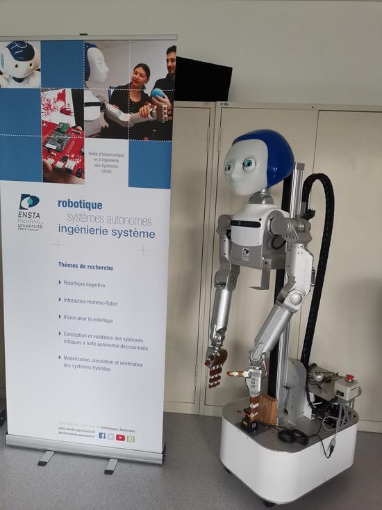 Meka-Robot Manipulation